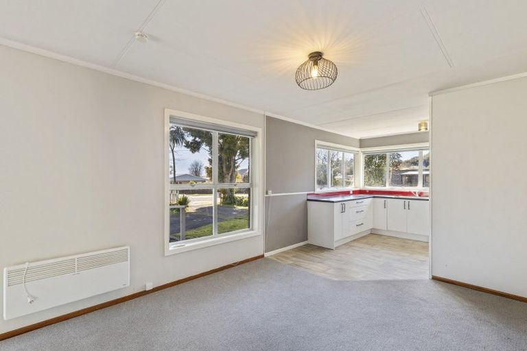 Photo of property in 9 Tawa Street, Inglewood, 4330