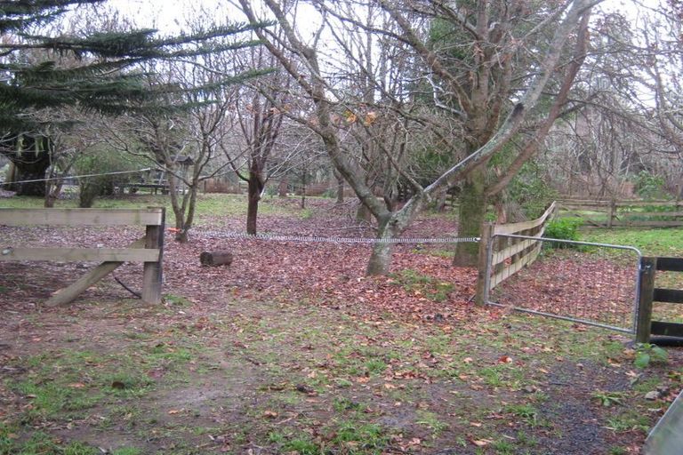 Photo of property in Lilypond Farm, 18 Lily Pond Lane, Haruru, 0204