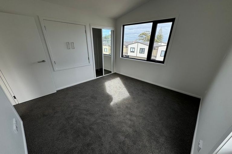 Photo of property in 16 Te Puketoka Lane, Mangere, Auckland, 2022