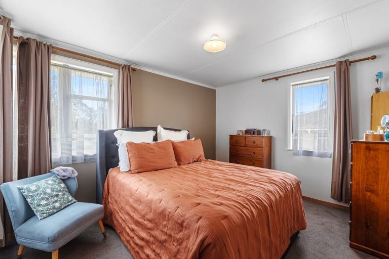 Photo of property in 49 Middlemore Crescent, Papatoetoe, Auckland, 2025