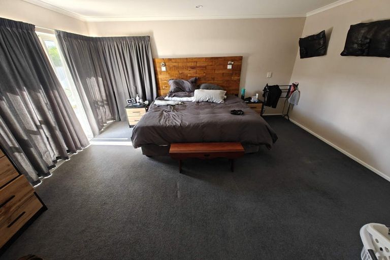Photo of property in 167 Pacific Drive, Fitzherbert, Palmerston North, 4410