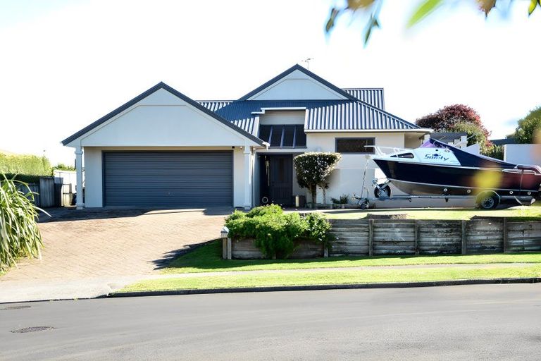 Photo of property in 21 Ayrshire Drive, Grandview Heights, Hamilton, 3200