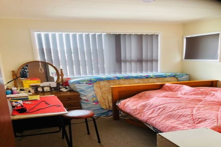 Photo of property in 1 Ferndown Avenue, Papatoetoe, Auckland, 2025