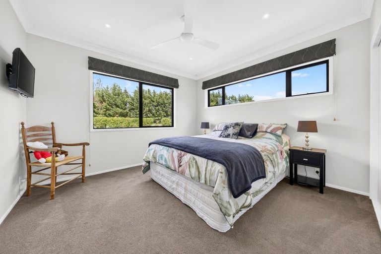 Photo of property in 9 Campbell Drive, Martinborough, 5711