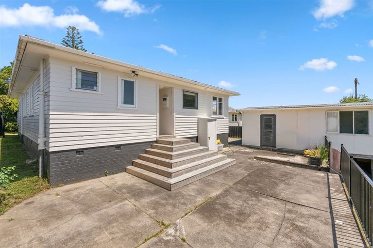 Photo of property in 8 Williams Crescent, Otara, Auckland, 2023