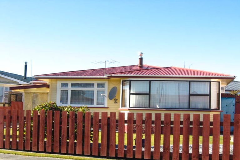 Photo of property in 23 Parfitt Place, Greymouth, 7805