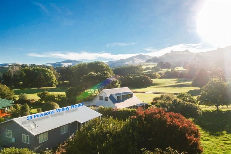 Photo of property in 39 Pawsons Valley Road, Duvauchelle, 7581