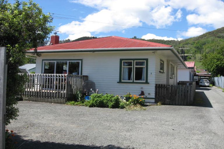 Photo of property in 3/81 Tipahi Street, Nelson South, Nelson, 7010