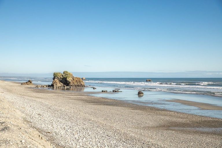 Photo of property in 168 Torea Street, Granity, 7823