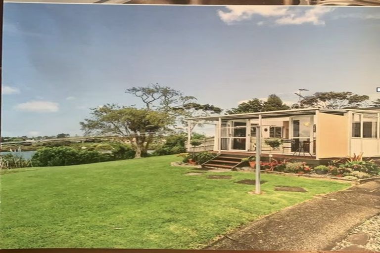 Photo of property in 171c Colwill Road, Massey, Auckland, 0614