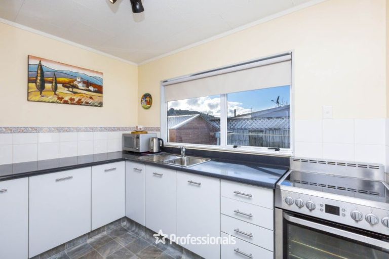 Photo of property in 25 Memphis Grove, Totara Park, Upper Hutt, 5018