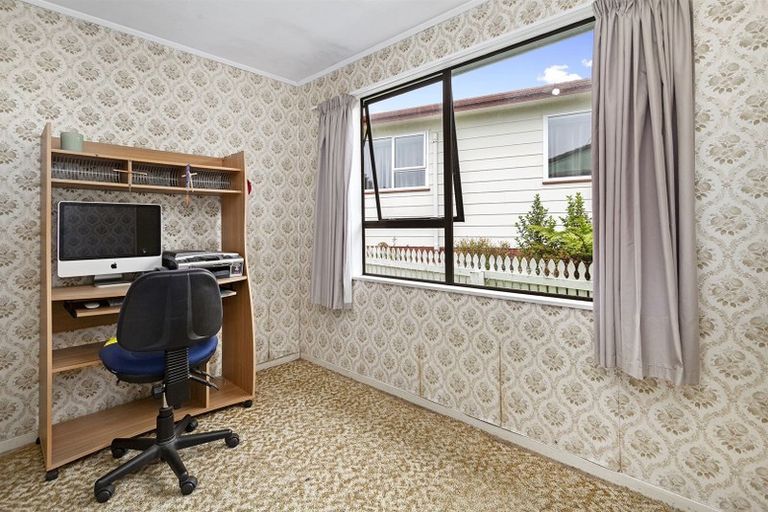 Photo of property in 23 Nassau Avenue, Grenada North, Wellington, 5028