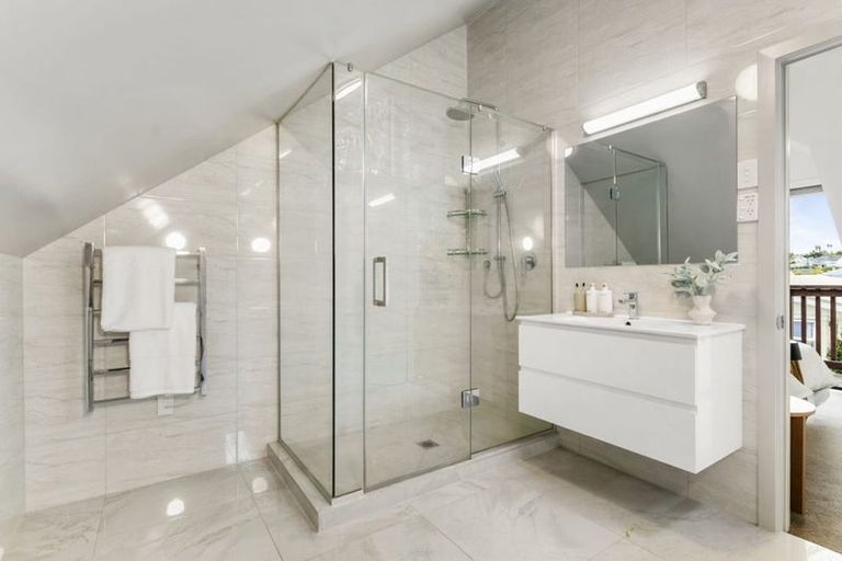 Photo of property in 2/49 Mozeley Avenue, Devonport, Auckland, 0624