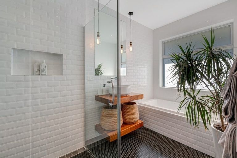 Photo of property in 40 Colonial Drive, Silverdale, 0932