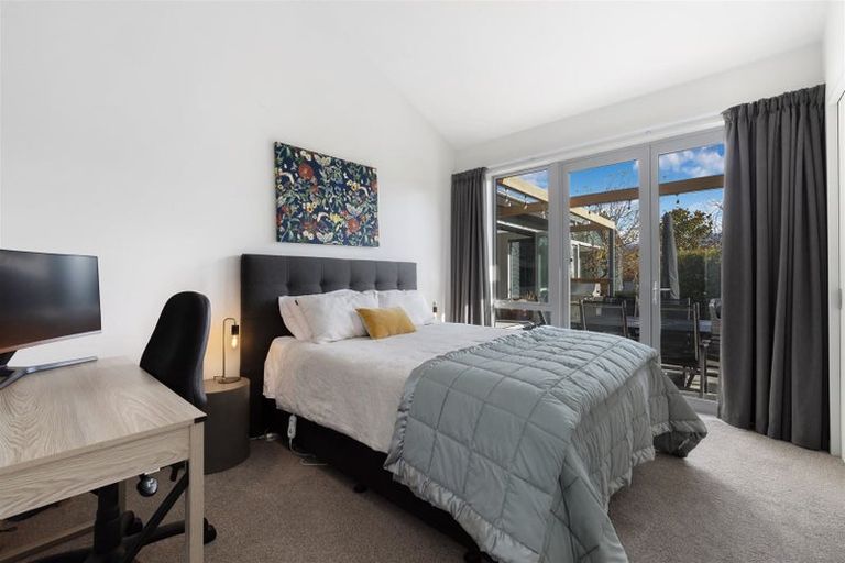 Photo of property in 3 Bridesdale Drive, Lake Hayes, Queenstown, 9304