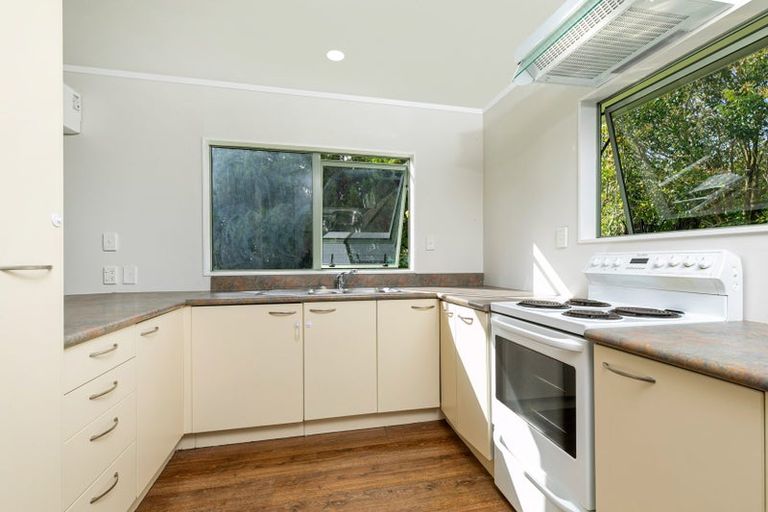 Photo of property in 101 Old Railway Road, Kumeu, 0892