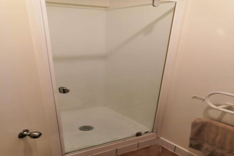 Photo of property in Terrace Tower Apartments, 10e/126 The Terrace, Wellington Central, Wellington, 6011