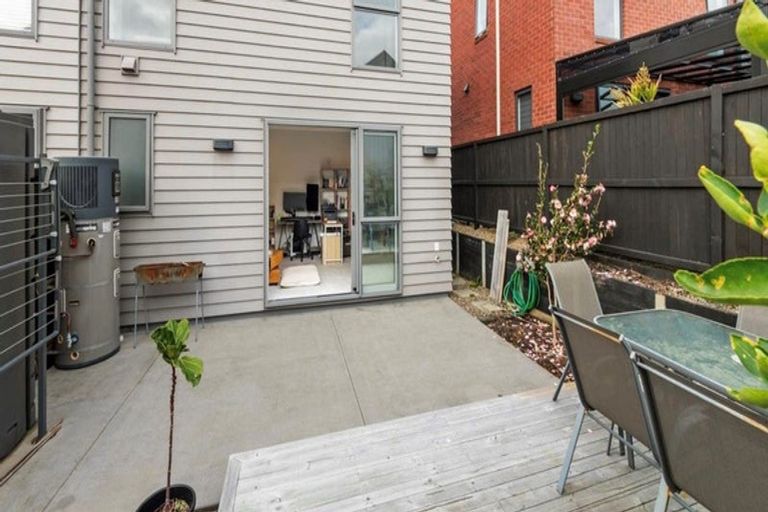 Photo of property in 10 Ringa Matau Road, Hobsonville, Auckland, 0616