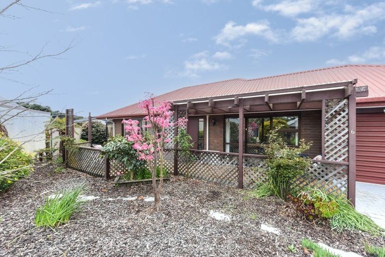 Photo of property in 6 Helena Way, The Wood, Nelson, 7010