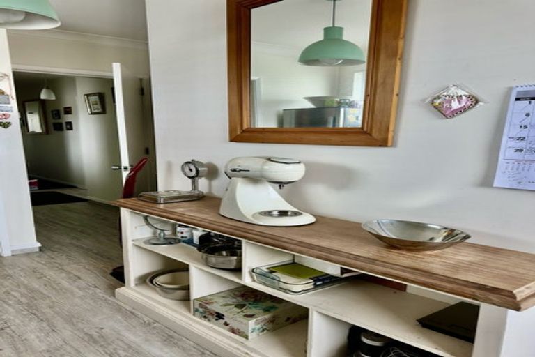 Photo of property in 37 Kinley Street, Rangiora, 7400