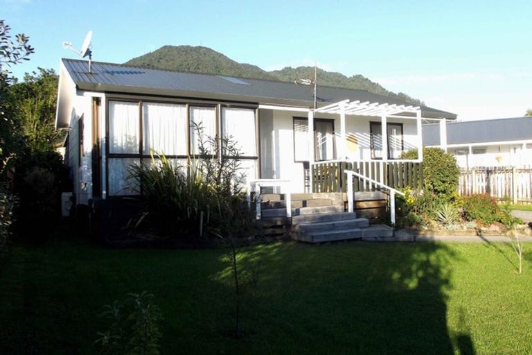 Photo of property in 32 Stirling Street, Te Aroha, 3320