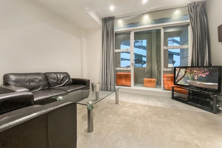 Photo of property in Hb Apartments, 1/3 Holland Street, Te Aro, Wellington, 6011