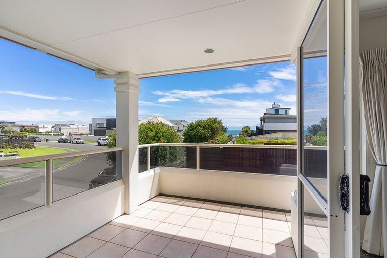 Photo of property in 6a Sunbrae Grove, Mount Maunganui, 3116