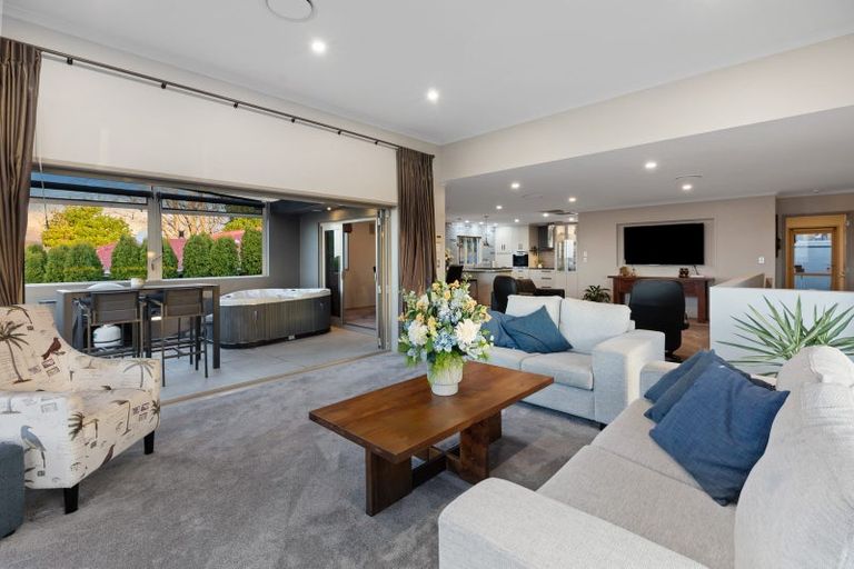 Photo of property in 39a Seaview Road, Otumoetai, Tauranga, 3110