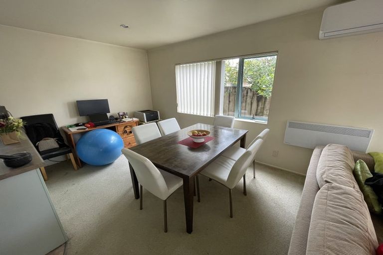 Photo of property in 4a Brandon Road, Glen Eden, Auckland, 0602