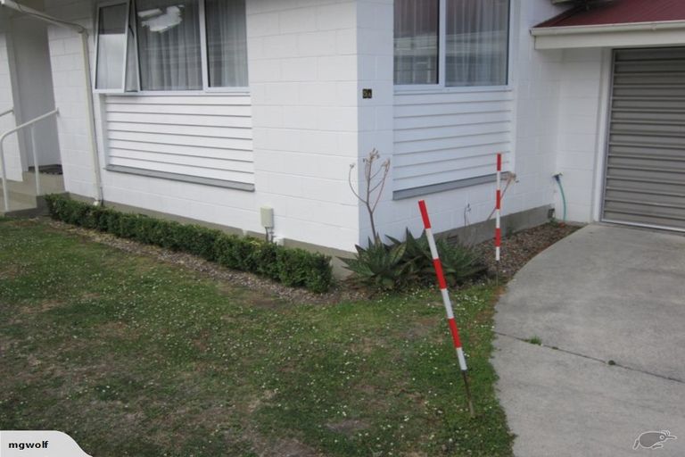 Photo of property in 1/5 Milnebank Street, Upper Riccarton, Christchurch, 8041