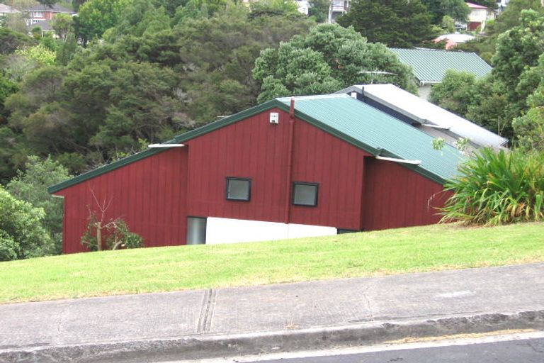 Photo of property in 43 Domain Road, Glenfield, Auckland, 0629