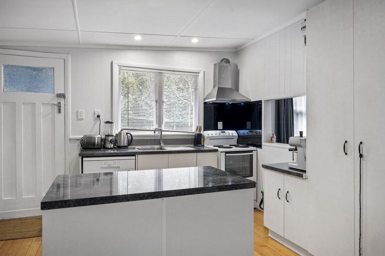 Photo of property in 3 Rangauri Street, Manaia, 4612