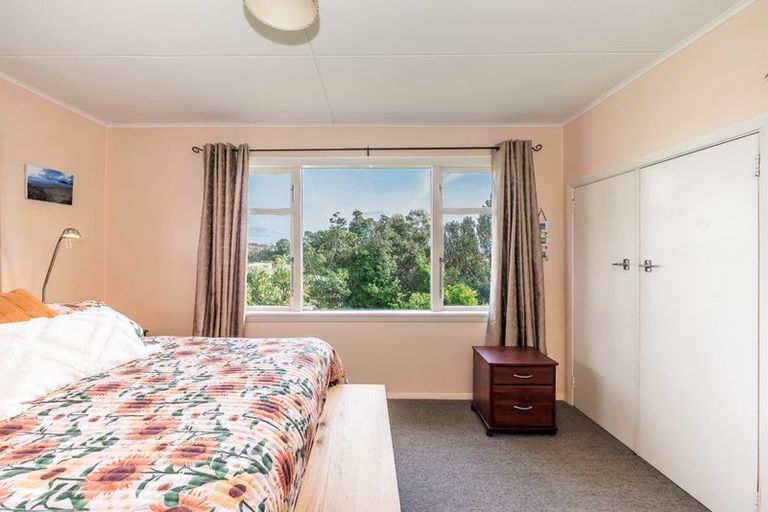 Photo of property in 34 Dale Road, Raumati South, Paraparaumu, 5032