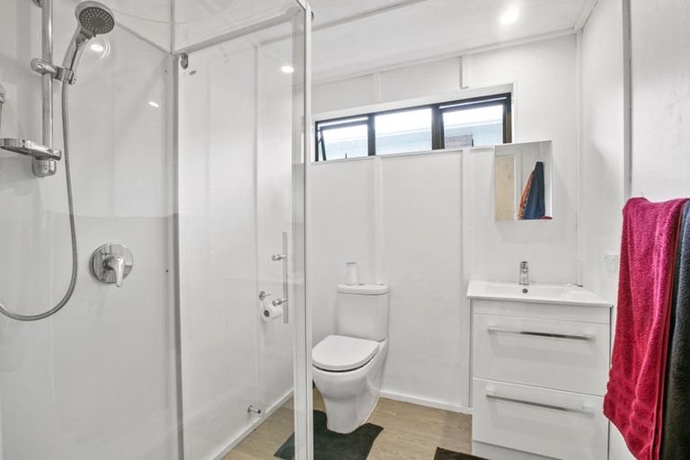 Photo of property in 288e Mangorei Road, Merrilands, New Plymouth, 4312