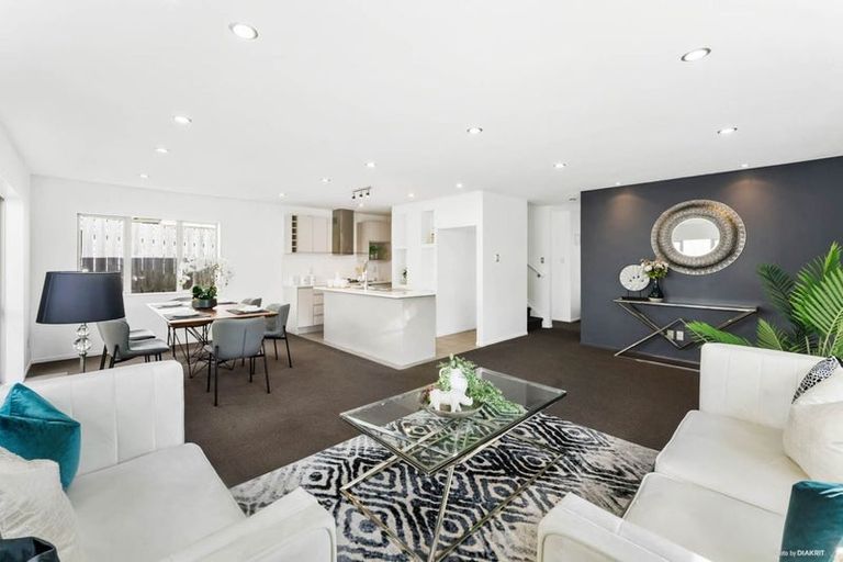 Photo of property in 104a Flanshaw Road, Te Atatu South, Auckland, 0610