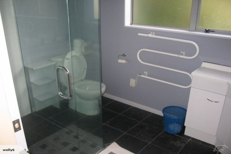 Photo of property in 4 Lyons Crescent, Strathmore Park, Wellington, 6022