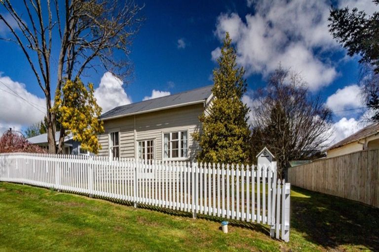 Photo of property in 6 Islington Street, Raetihi, 4632