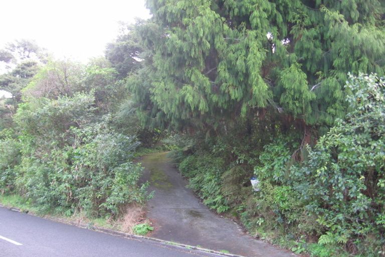 Photo of property in 74 Warner Park Avenue, Laingholm, Auckland, 0604