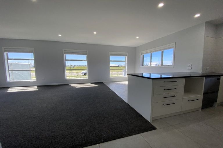 Photo of property in 27 Wai Whatu Street, Meeanee, Napier, 4110