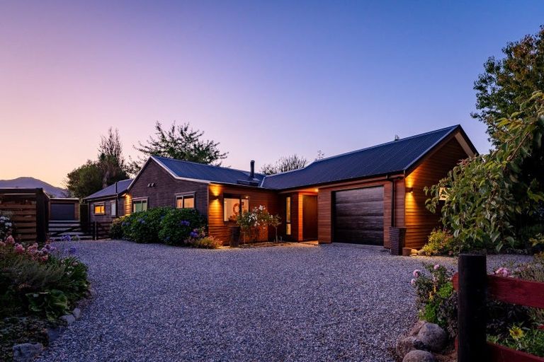 Photo of property in 177 Alison Avenue, Albert Town, Wanaka, 9305