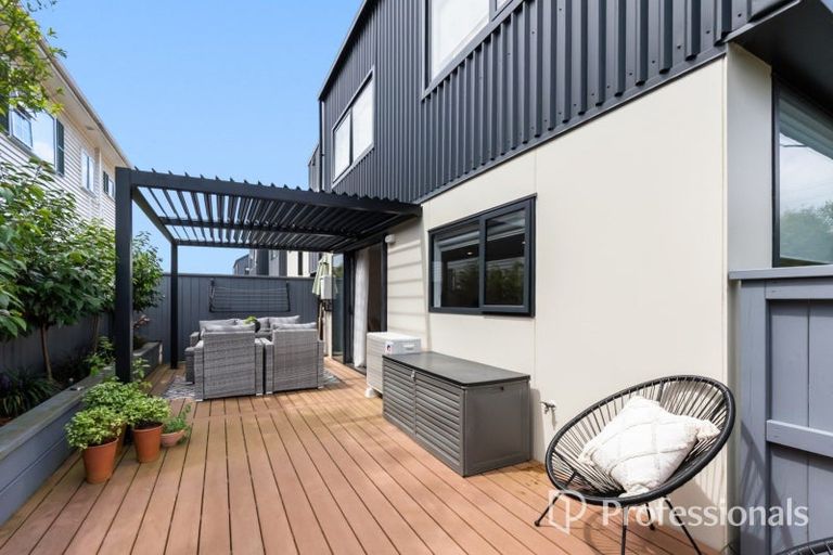 Photo of property in 1/51 Kings Crescent, Hutt Central, Lower Hutt, 5010