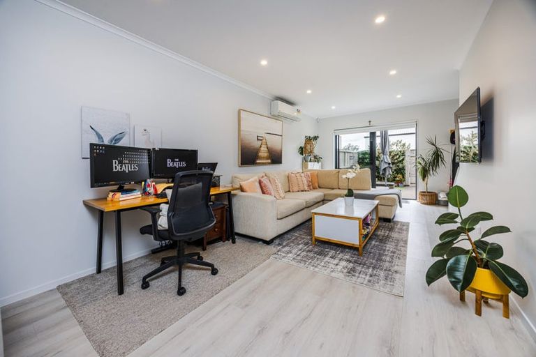 Photo of property in 36 Adlam Lane, Takanini, 2112