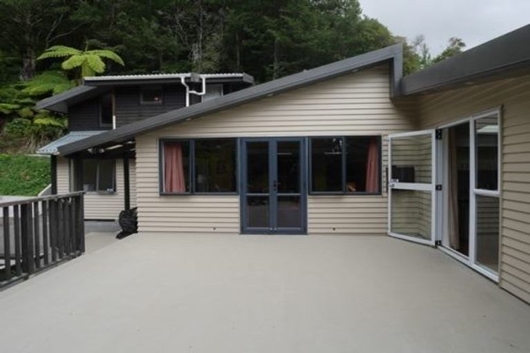 Photo of property in 53/55 Elmslie Road, Pinehaven, Upper Hutt, 5019