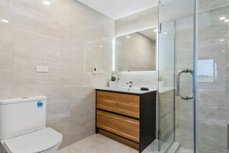 Photo of property in 65 Maungakaraka Road, Karaka, 2580