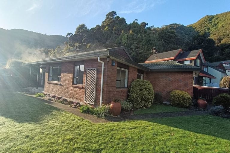 Photo of property in 31 Tyndall Street, Waiwhetu, Lower Hutt, 5010