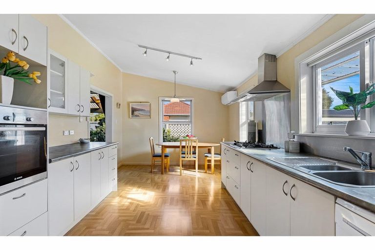 Photo of property in 12 Railway Terrace, Templeton, Christchurch, 8042