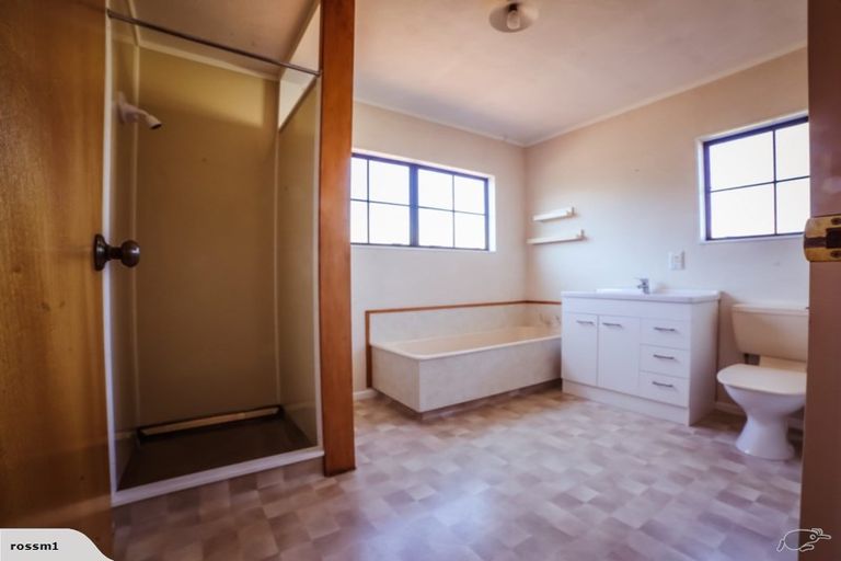 Photo of property in 65 Cortina Avenue, Johnsonville, Wellington, 6037