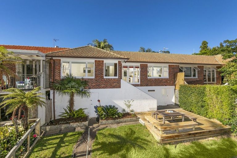 Photo of property in 2/7 Everest Street, Devonport, Auckland, 0624