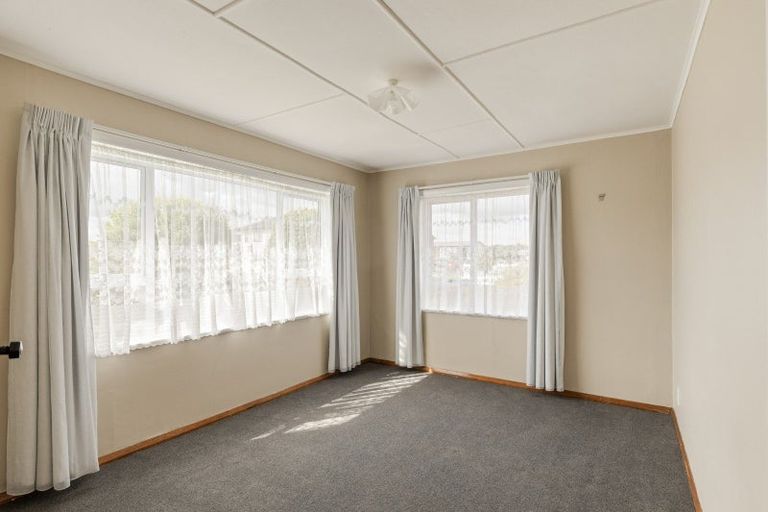 Photo of property in 55 Wrantage Street, Westown, New Plymouth, 4310