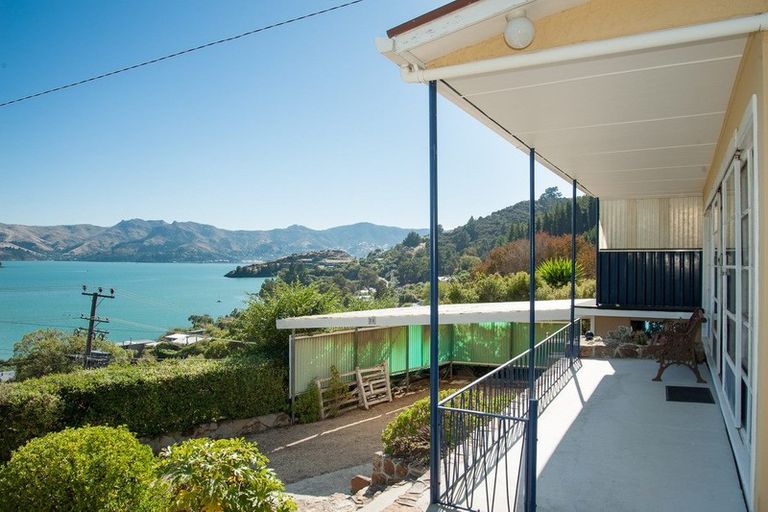 Photo of property in 28 Andersons Road, Charteris Bay, Governors Bay, 8971